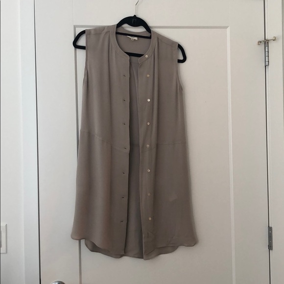 Aritzia | Wilfred | Button Down Silk - Picture 2 of 5